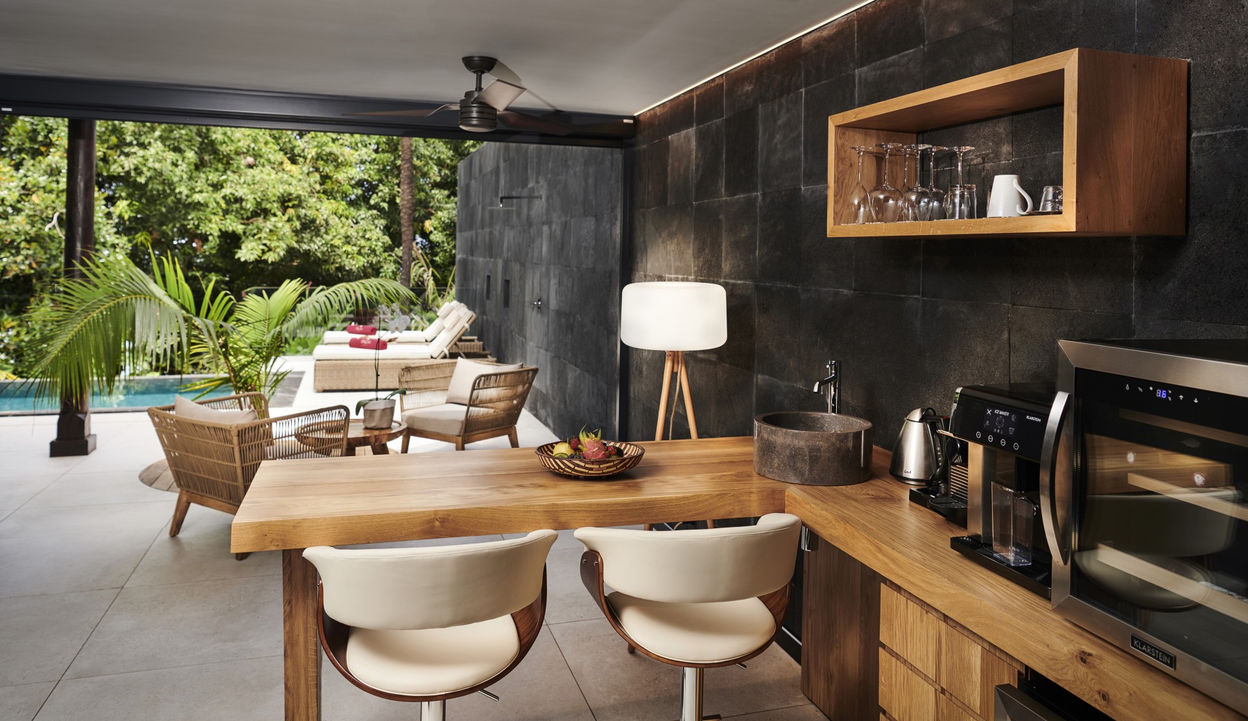 Pool Lodge